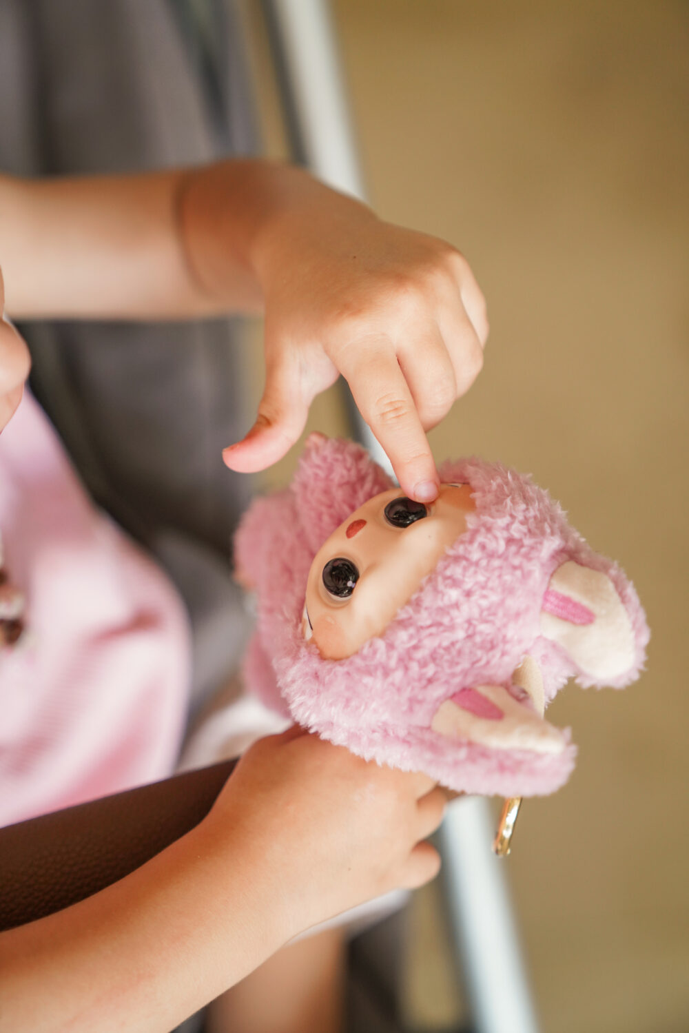 PELUCHE THE MONSTERS - Rosado - Imagen 5